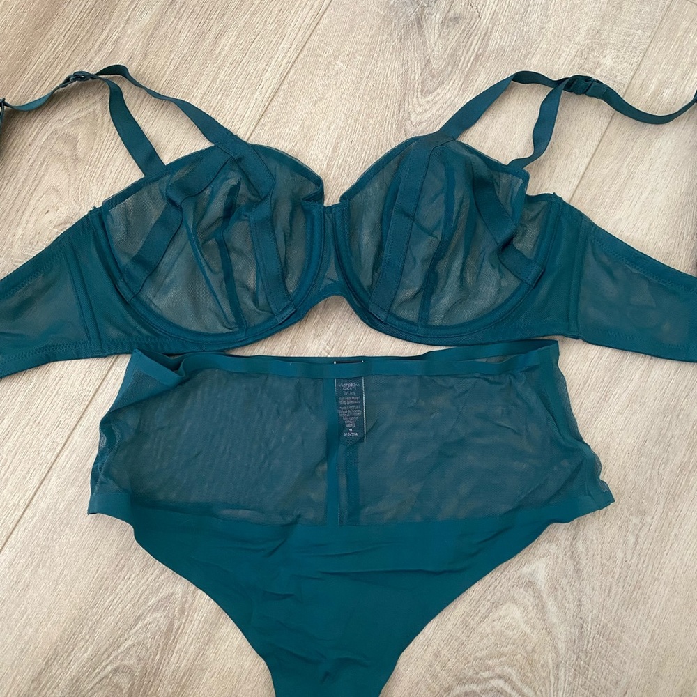 Unworn Very Sexy Victoria's Secret set